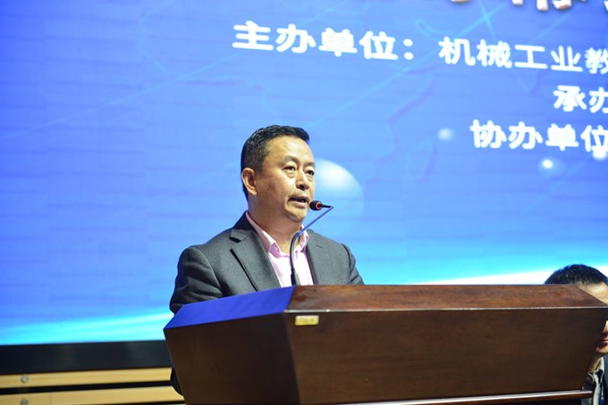 http://www.czie.edu.cn/czie_article_upload_files/czie/201812/2018120213415125.jpg